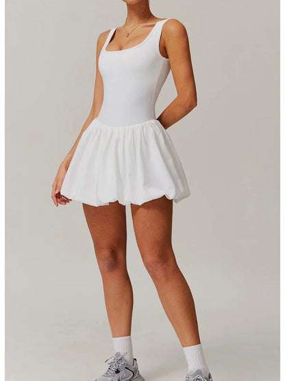 Combinaison Sport Femme Blanche 2-en-1 : Élégance, Maintien et Liberté de Mouvement au Quotidien